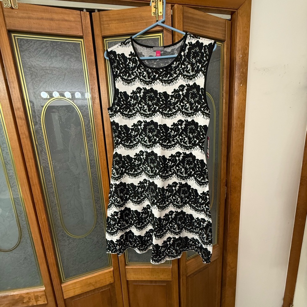 Vince Camuto Black and White Lace-Pattern Dress, BRAND NEW